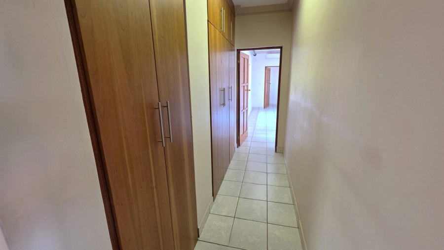 4 Bedroom Property for Sale in Ifafi North West